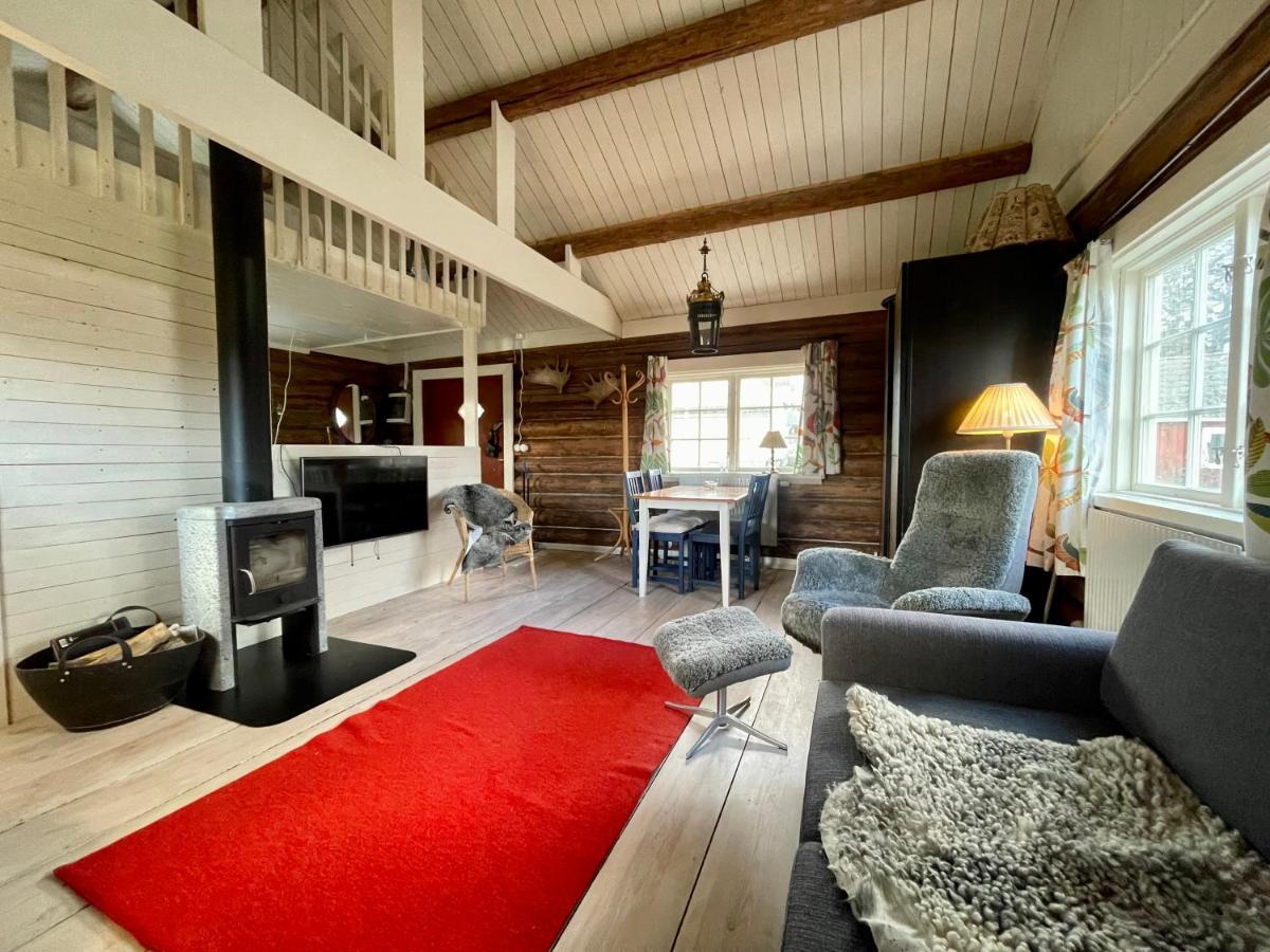 Backgardens Timmerstuga Falköping Екстериор снимка